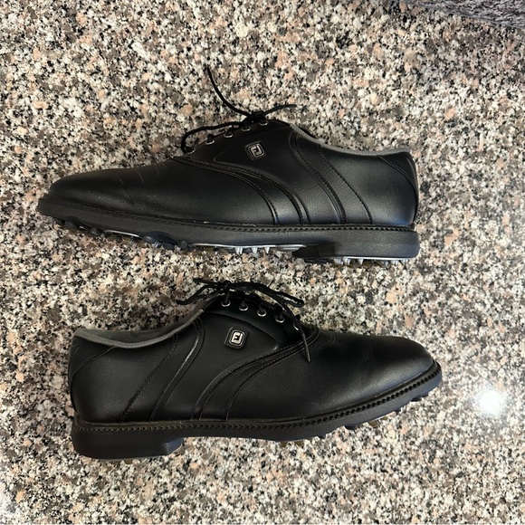 FootJoy Originals Golf Shoes #45331 - size 10.5 men’s - Picture 4 of 10